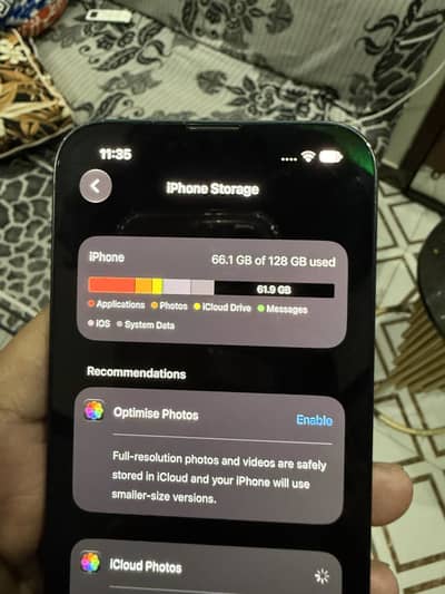 Apple iPhone 13