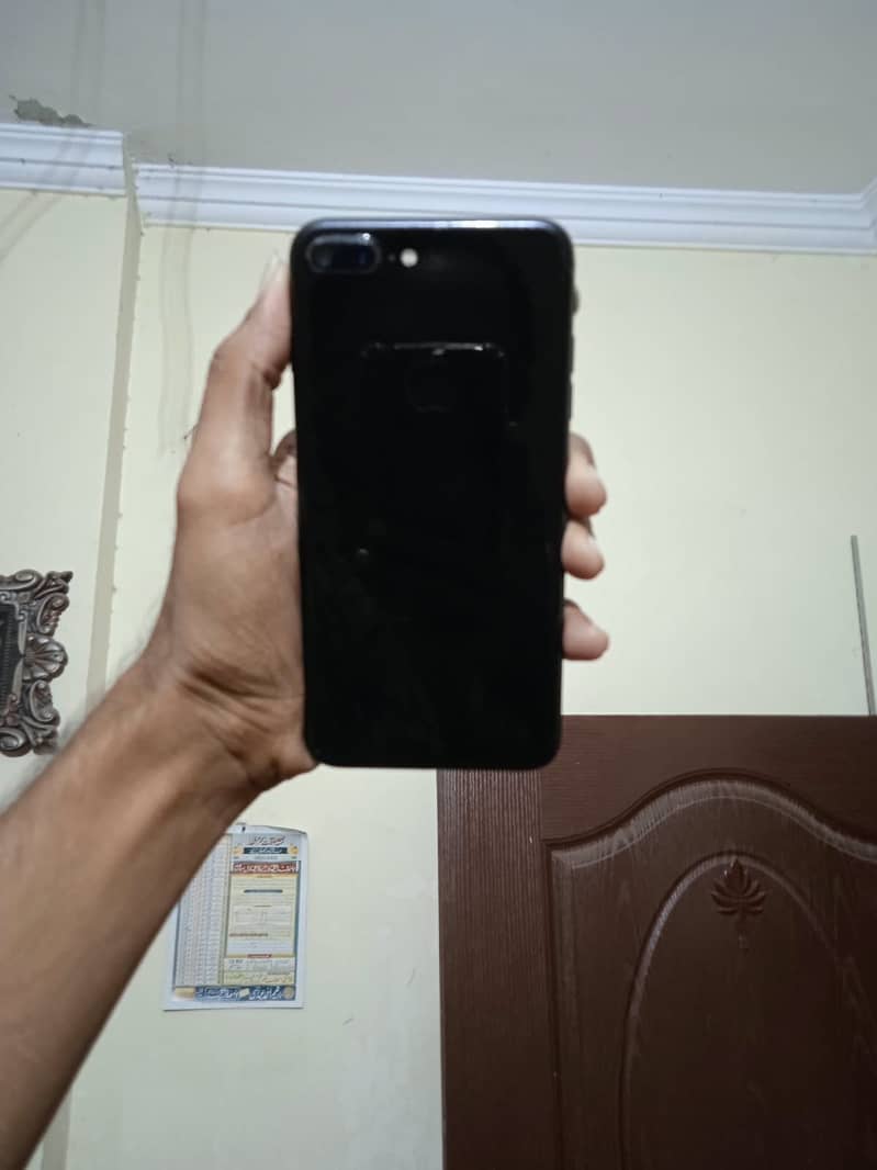 Apple iPhone 7 Plus 3