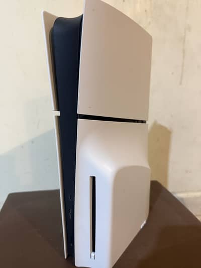 Brand new Ps5 1 Tb 4K Hdr Disk and digital JAPAN with 2 controllers