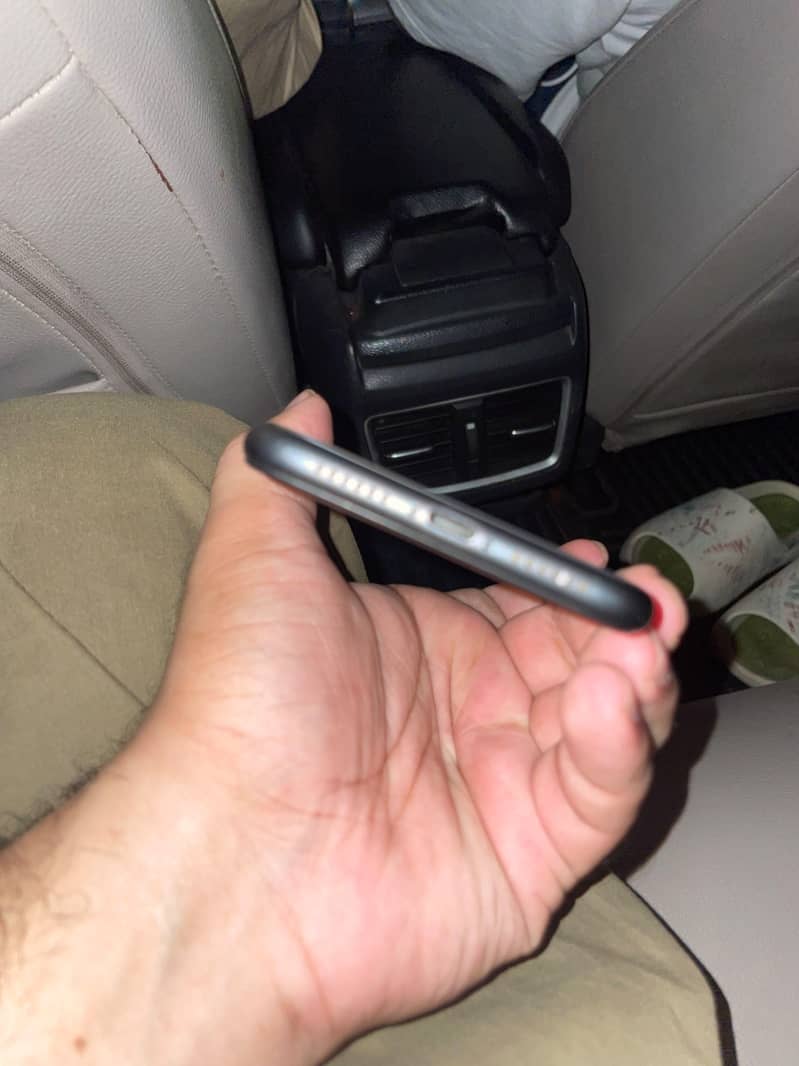 Apple iPhone 11 2