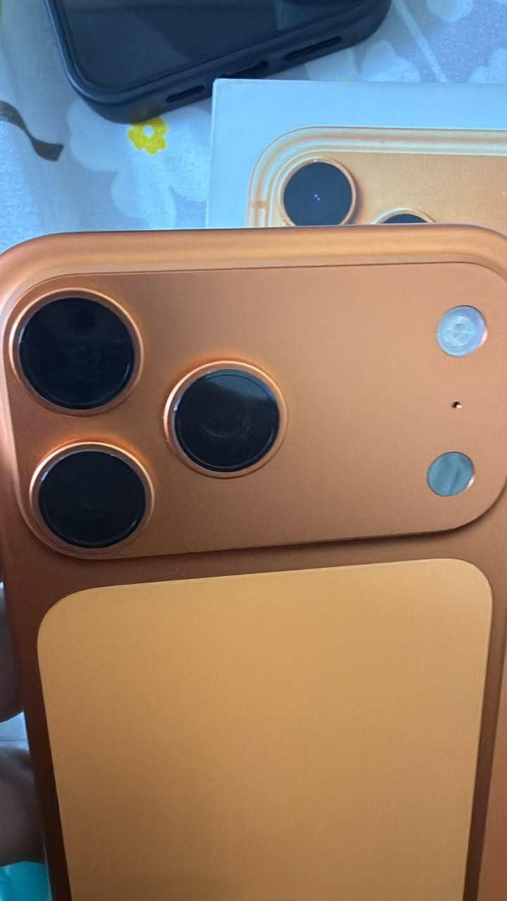 Apple iPhone 17 Pro Max 5