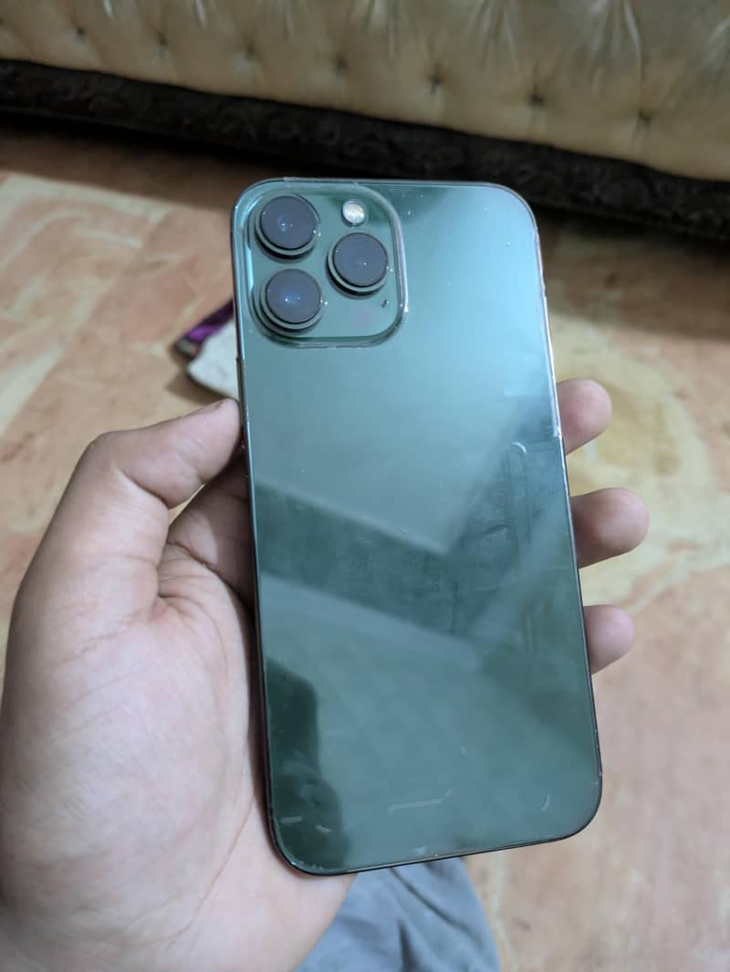 Apple iPhone 13 Pro Max 3