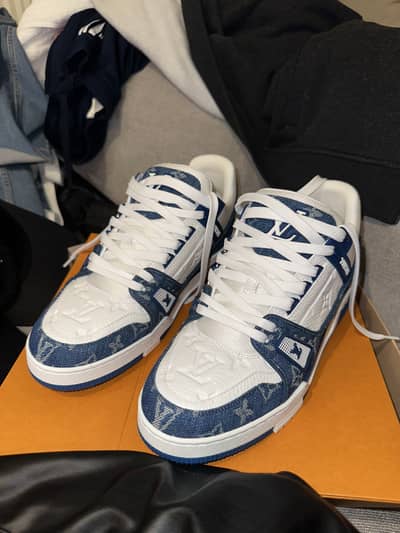 LV ORIGINAL SNEAKERS - DENIM BLUE AND WHITE COLOUR