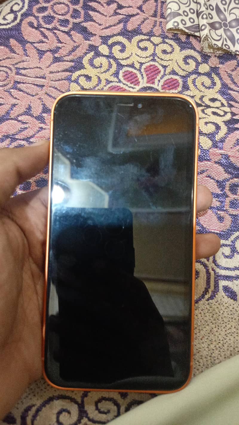 Apple iPhone XR 6