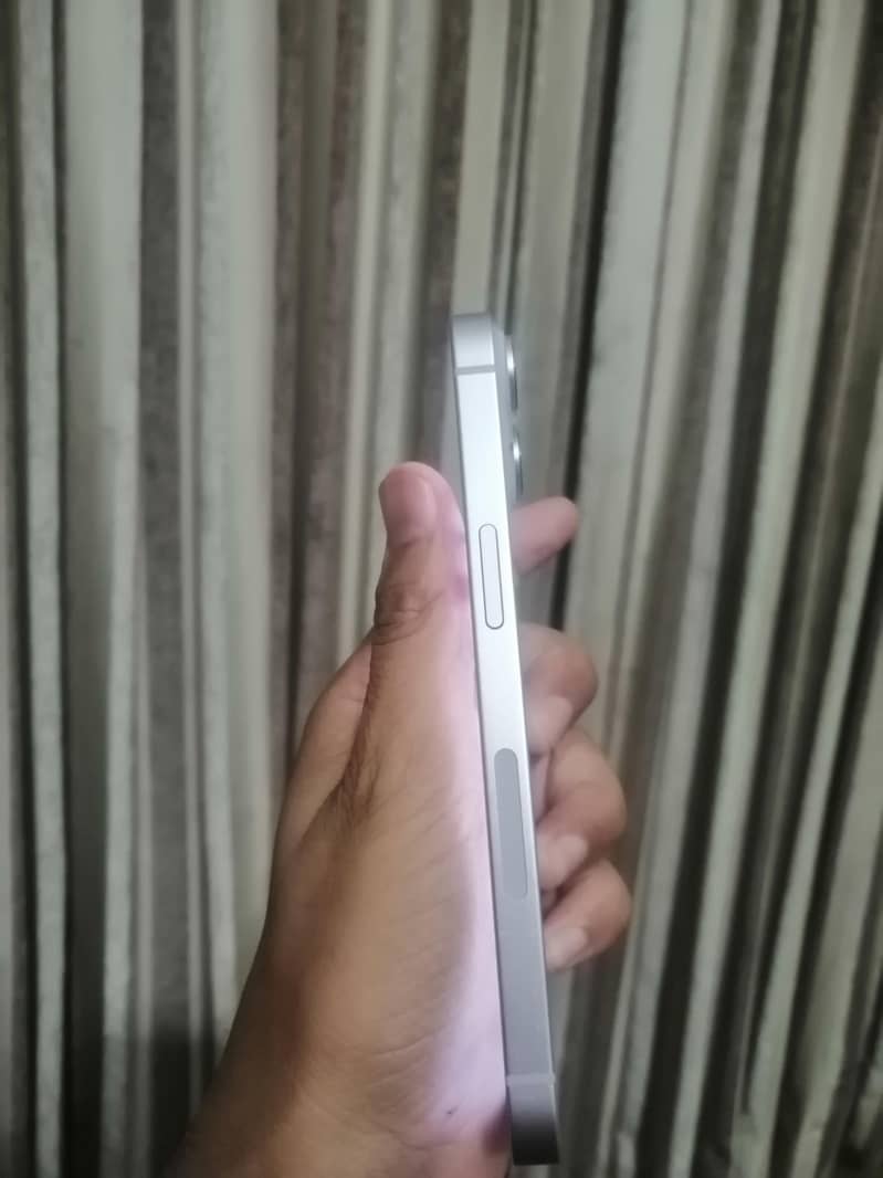 Apple iPhone 14 1
