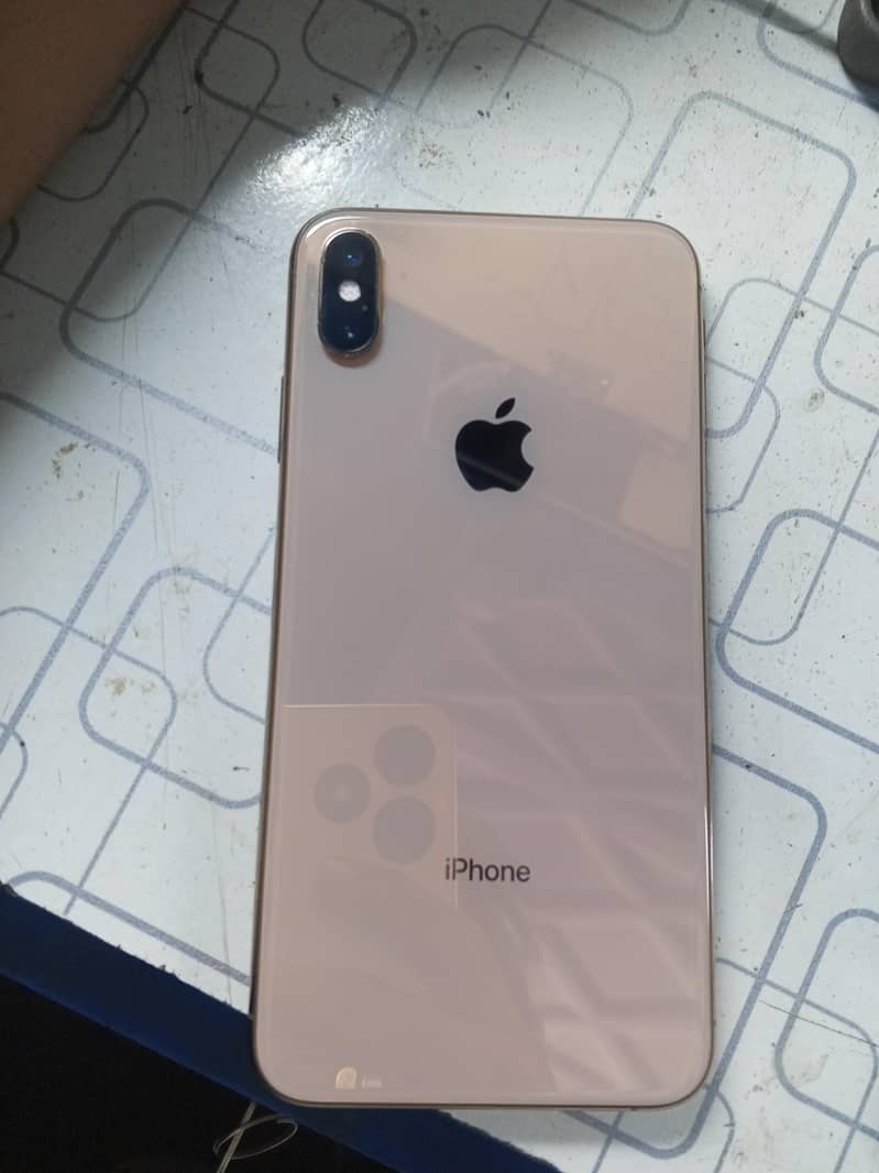 Apple iPhone XS Max 0