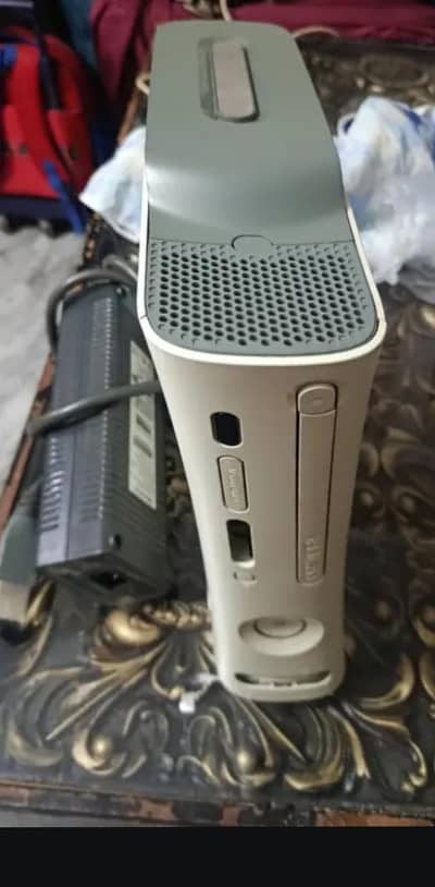 Xbox 360 white edition
