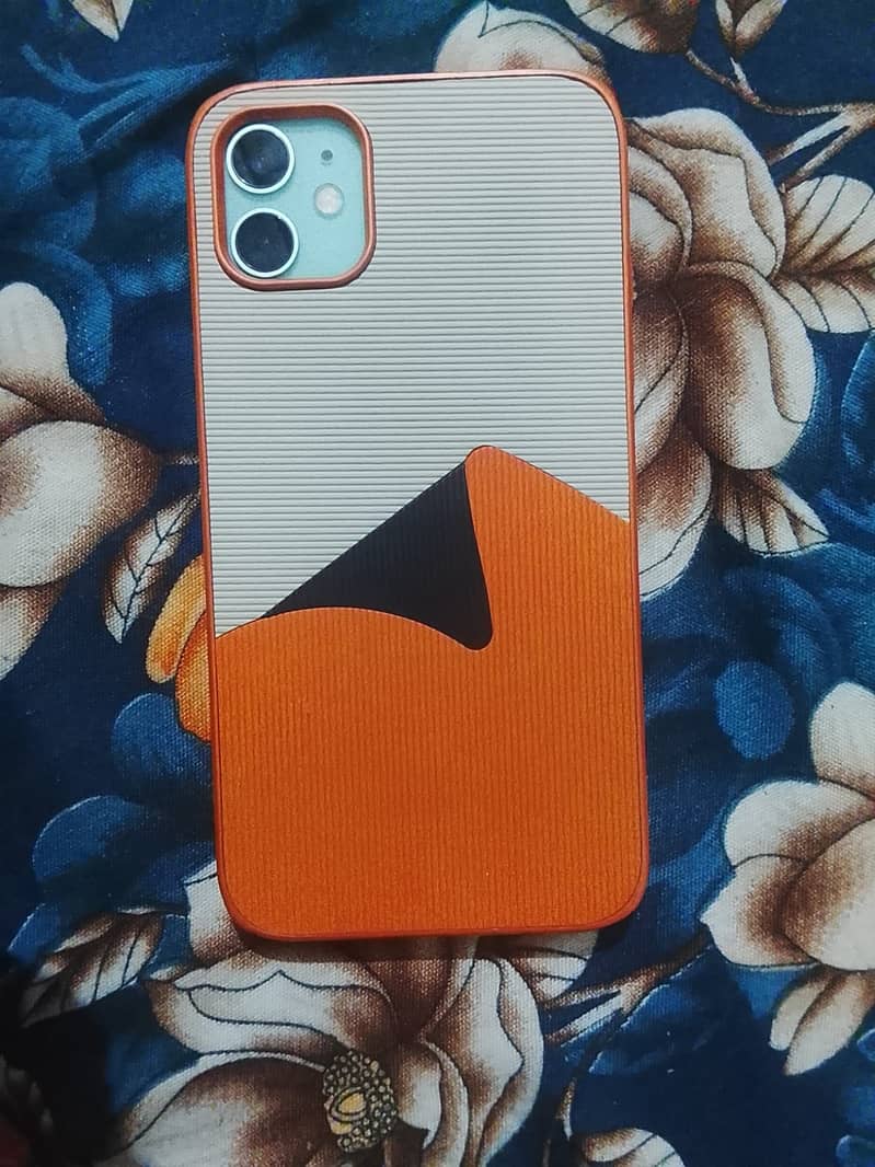 Apple iPhone 11 0