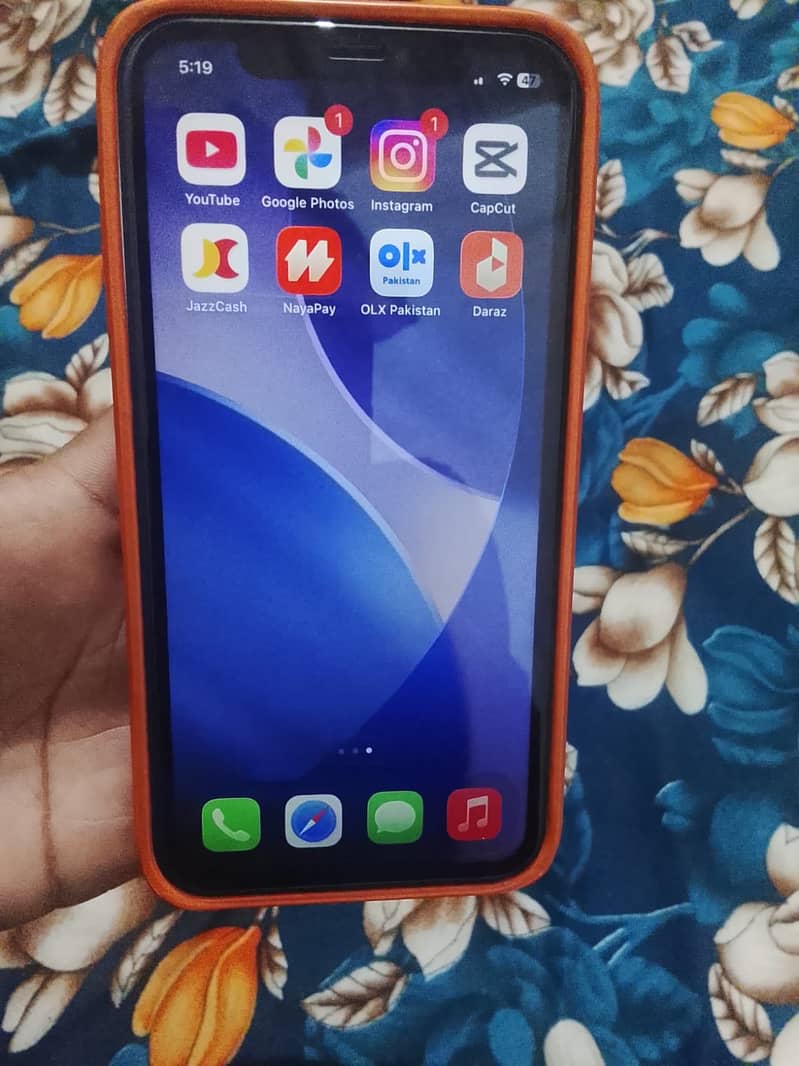 Apple iPhone 11 1