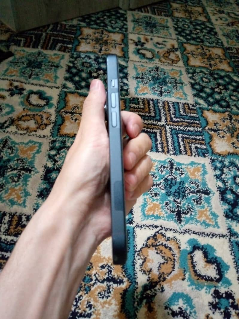 Apple iPhone 14 2