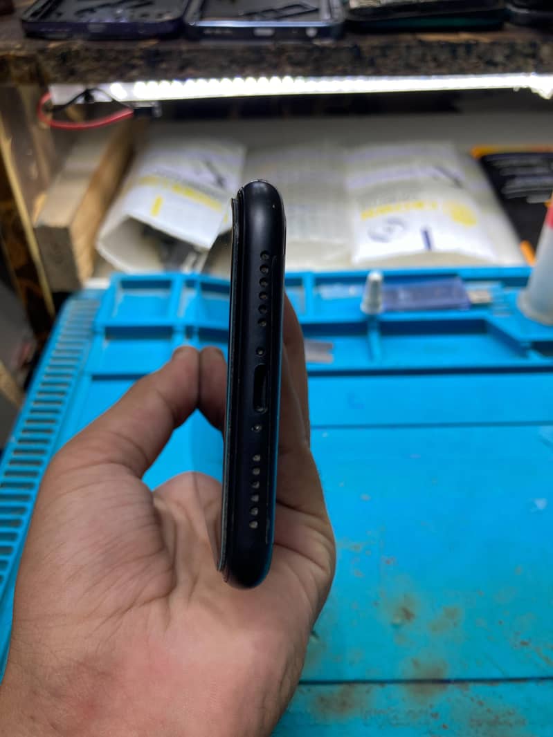 Apple iPhone 11 2