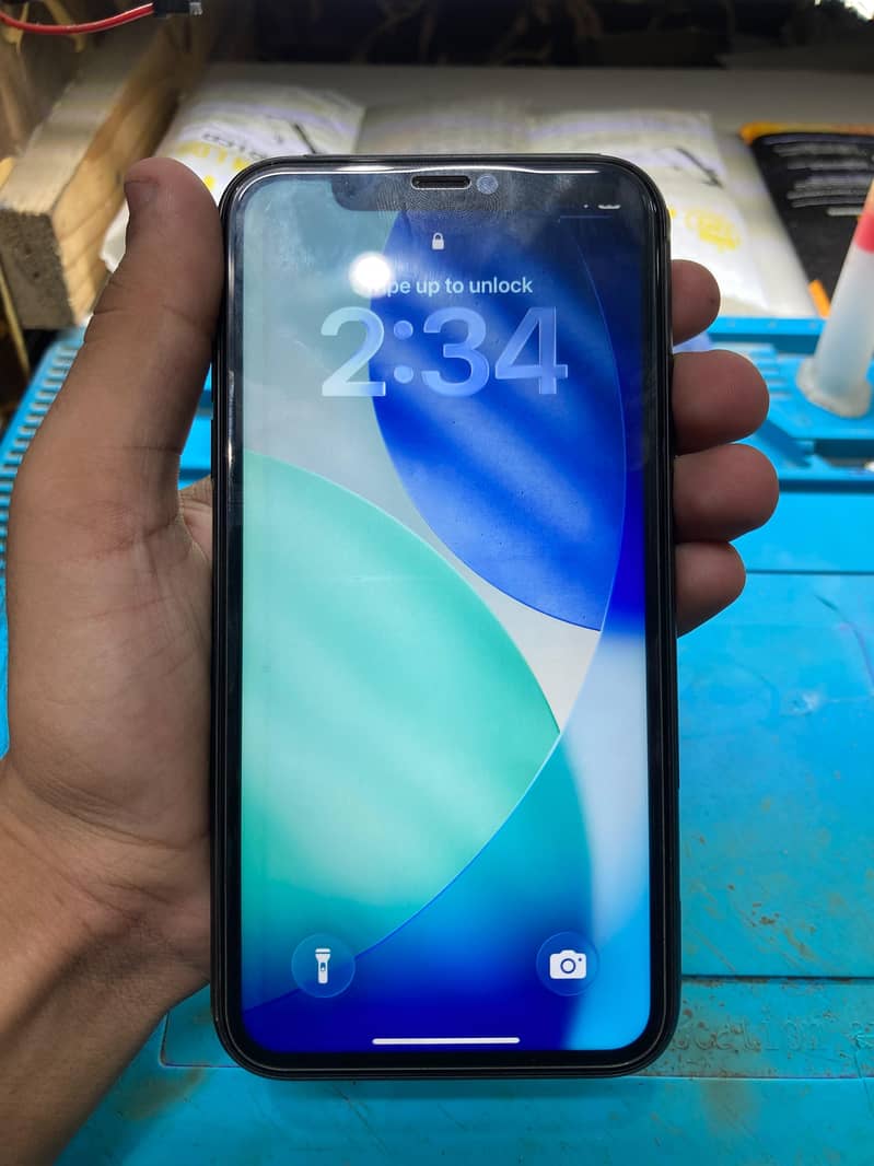 Apple iPhone 11 8