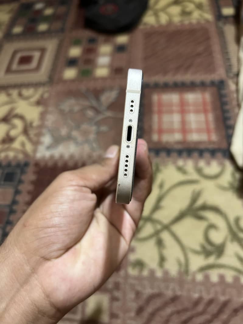 Apple iPhone 12 3