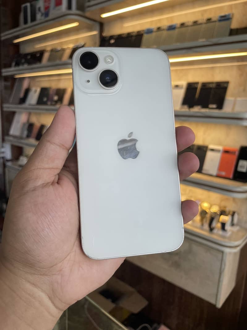 Apple iPhone 13 1