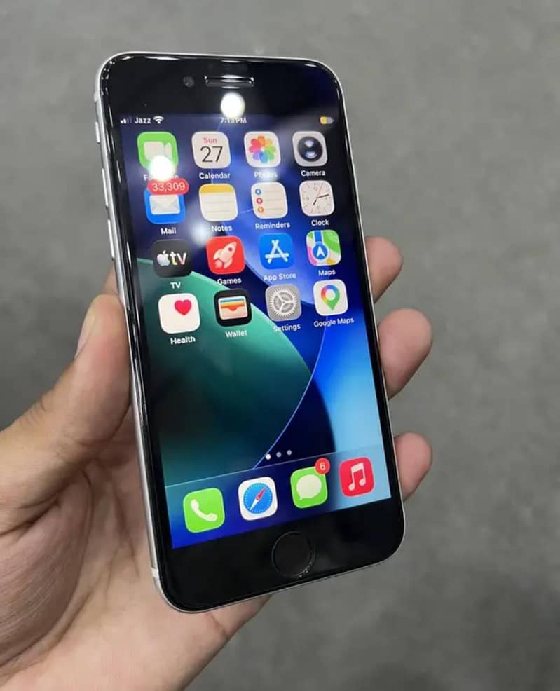Apple iPhone SE 3 4