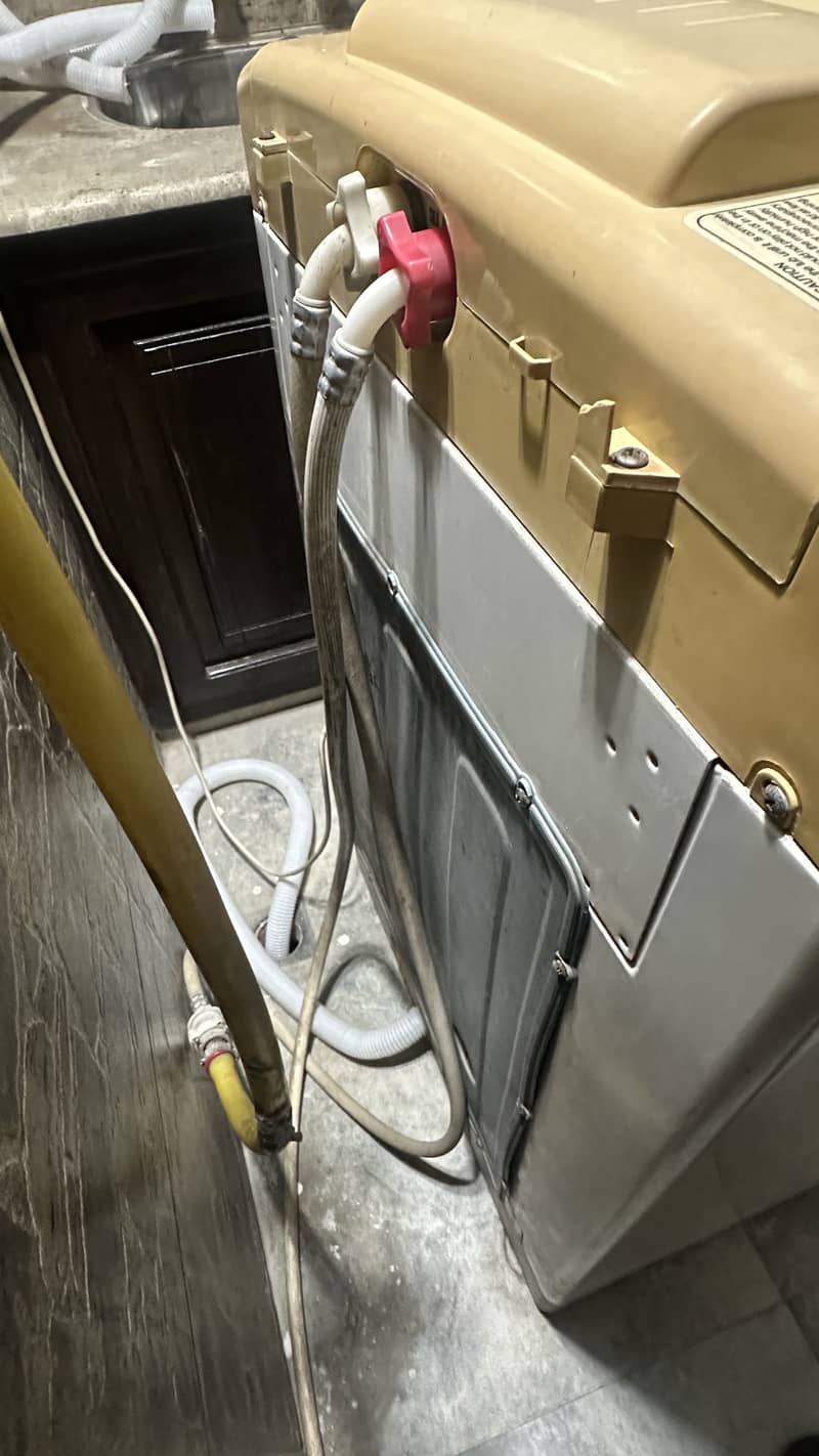 Dawlance automatic washing machine 3