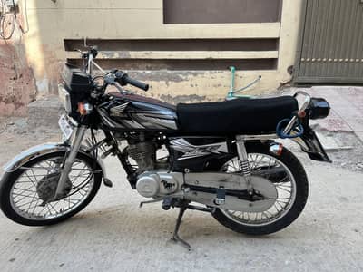 Honda CG 125 2022 Model – Well Maintained & Ready to Ride