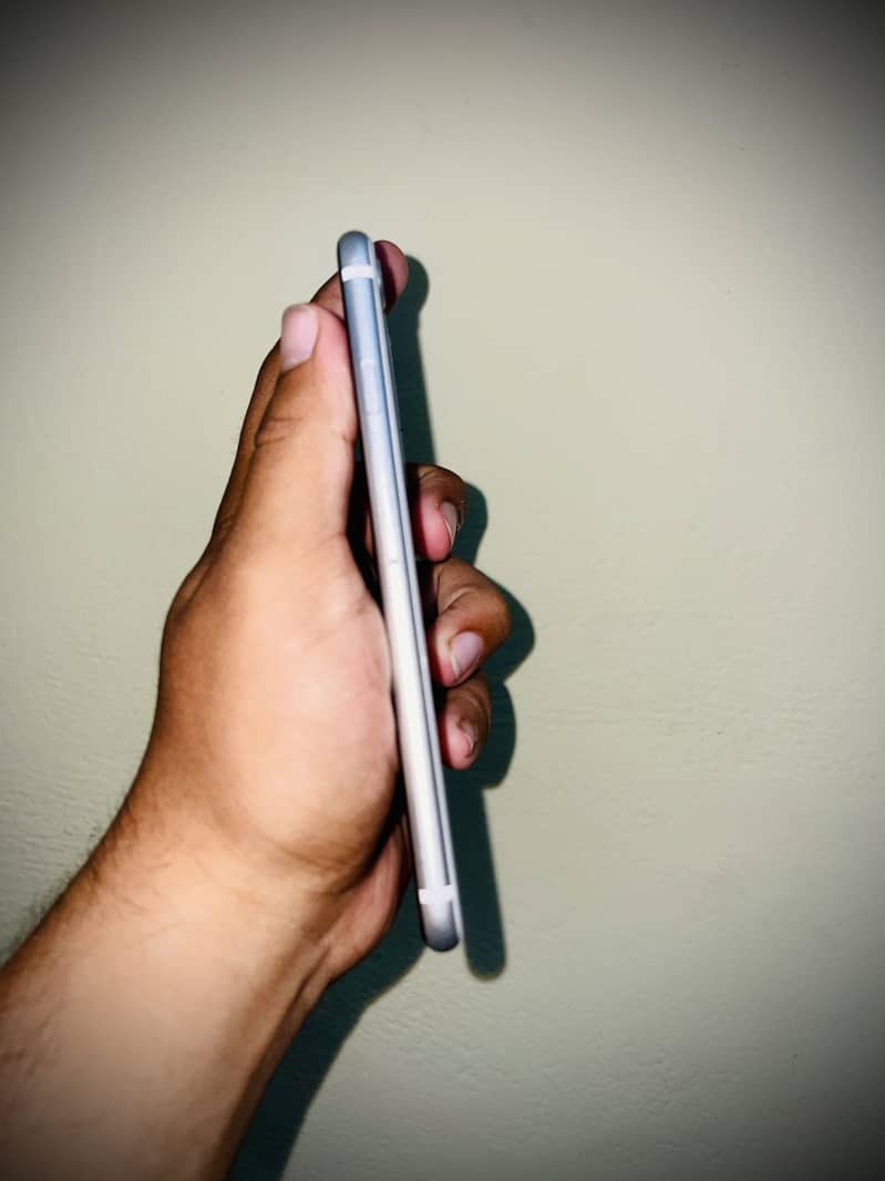 Apple iPhone SE 7