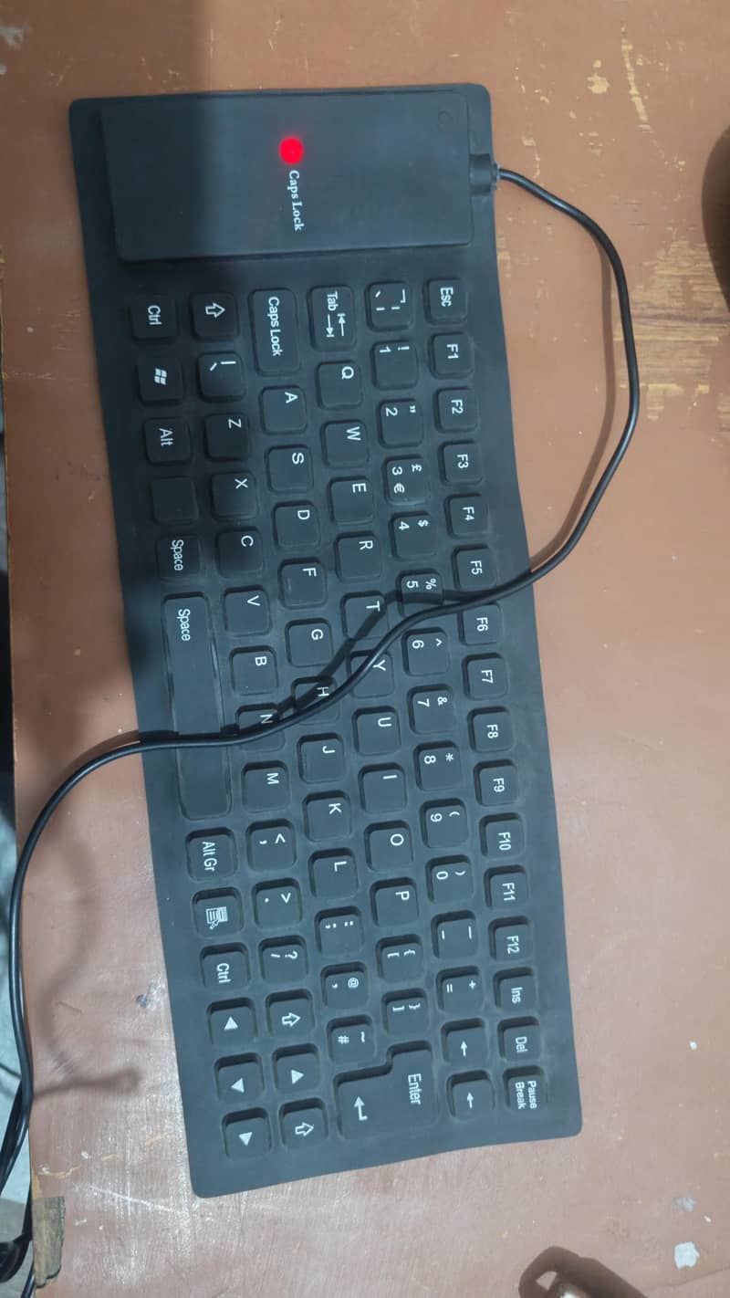 SILICONE FOLDABLE KEYBOARD 0