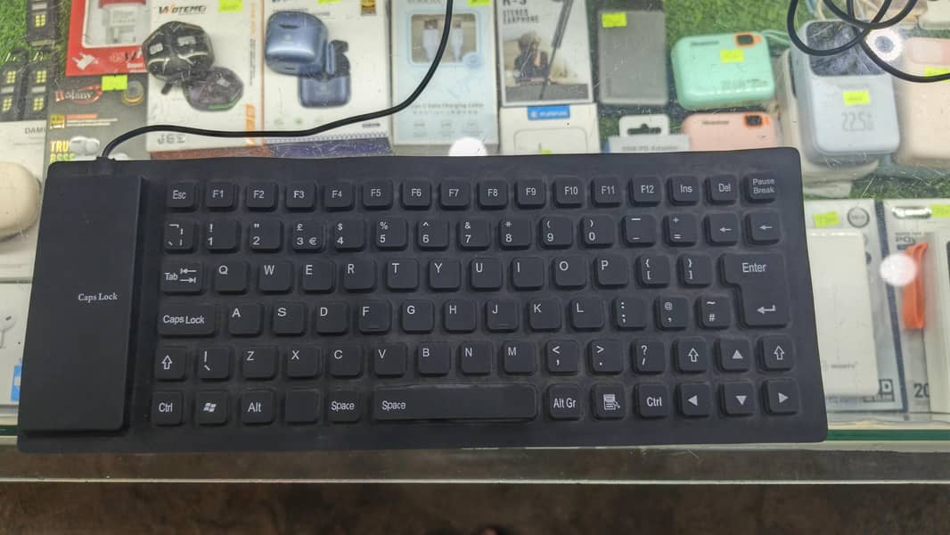 SILICONE FOLDABLE KEYBOARD 3