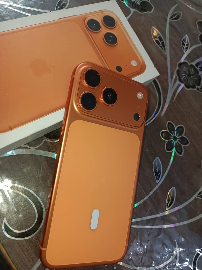 Apple iPhone 17 Pro Max 2