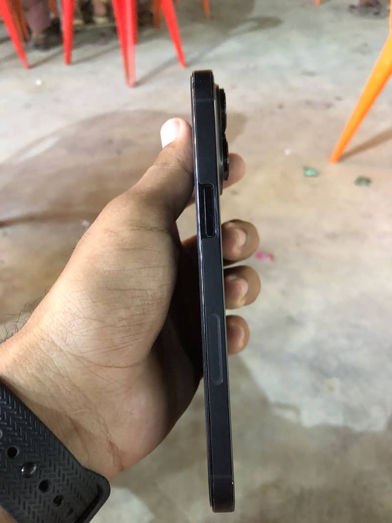 Apple iPhone 14 Pro Max 0