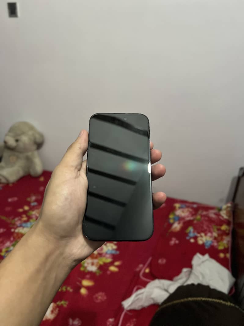 Apple iPhone 14 Pro 4