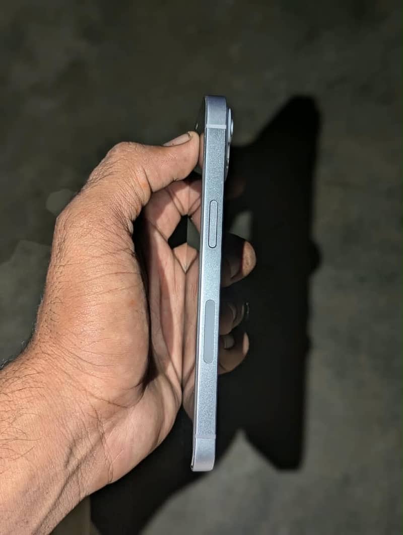 Apple iPhone 14 2
