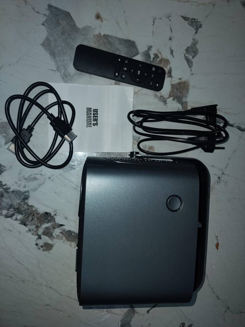 100" screen Android projector 1