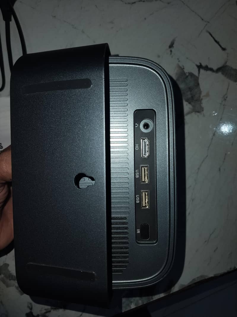 100" screen Android projector 2