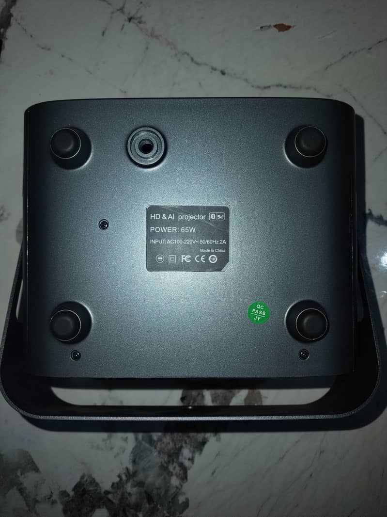 100" screen Android projector 3