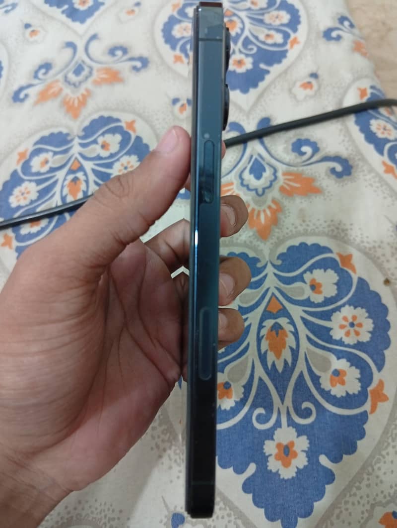Apple iPhone 12 Pro Max 2