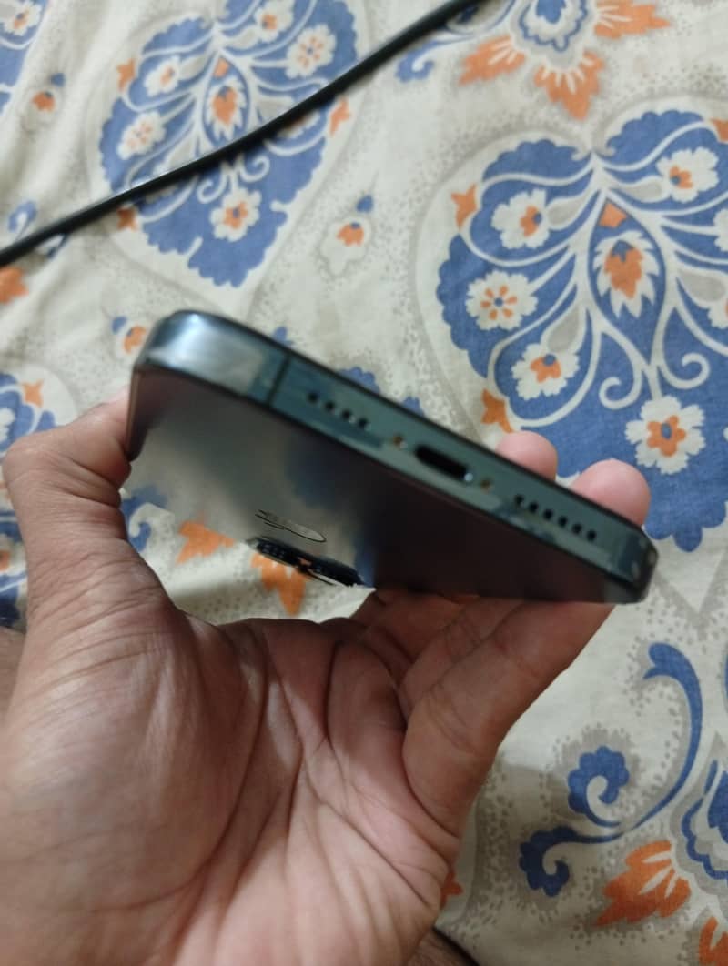 Apple iPhone 12 Pro Max 3