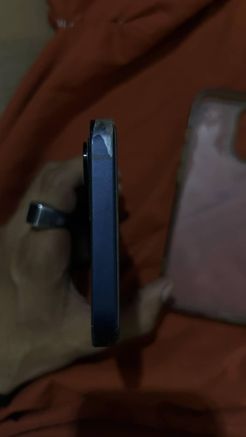 Apple iPhone 12 5