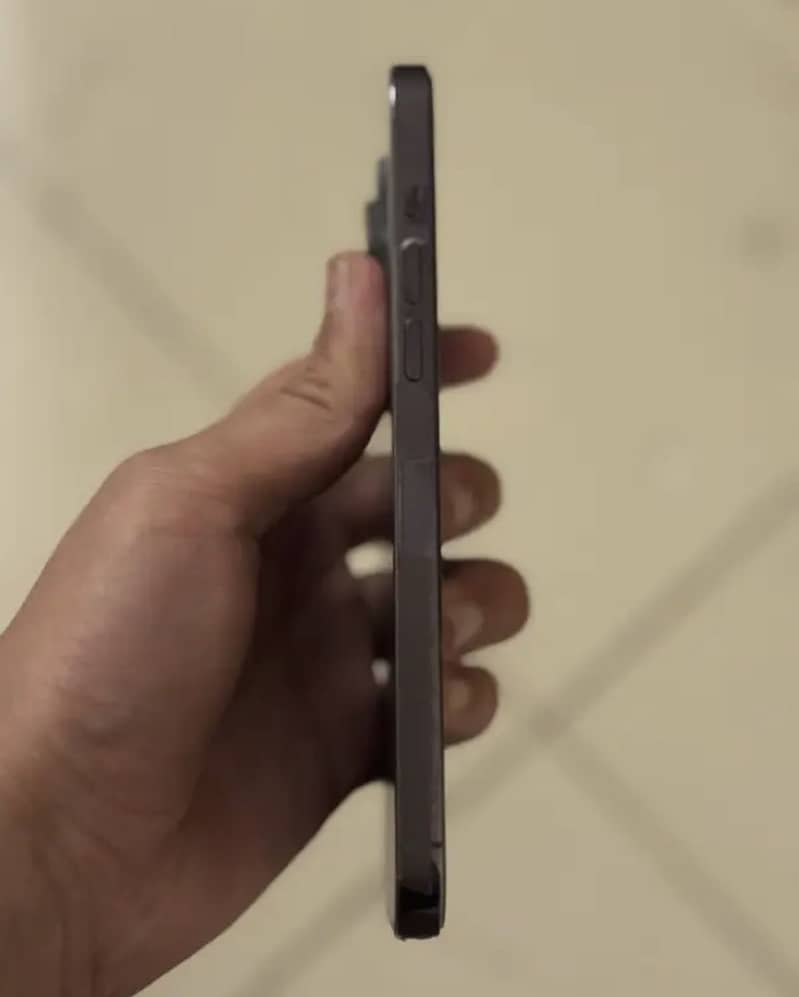Apple iPhone 14 Pro Max 0