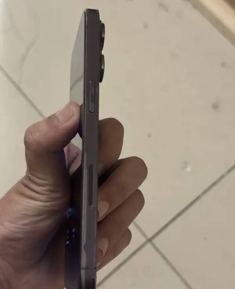 Apple iPhone 14 Pro Max 3