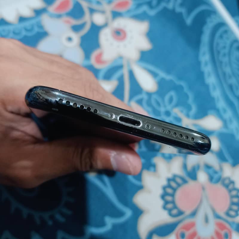 Apple iPhone X 2