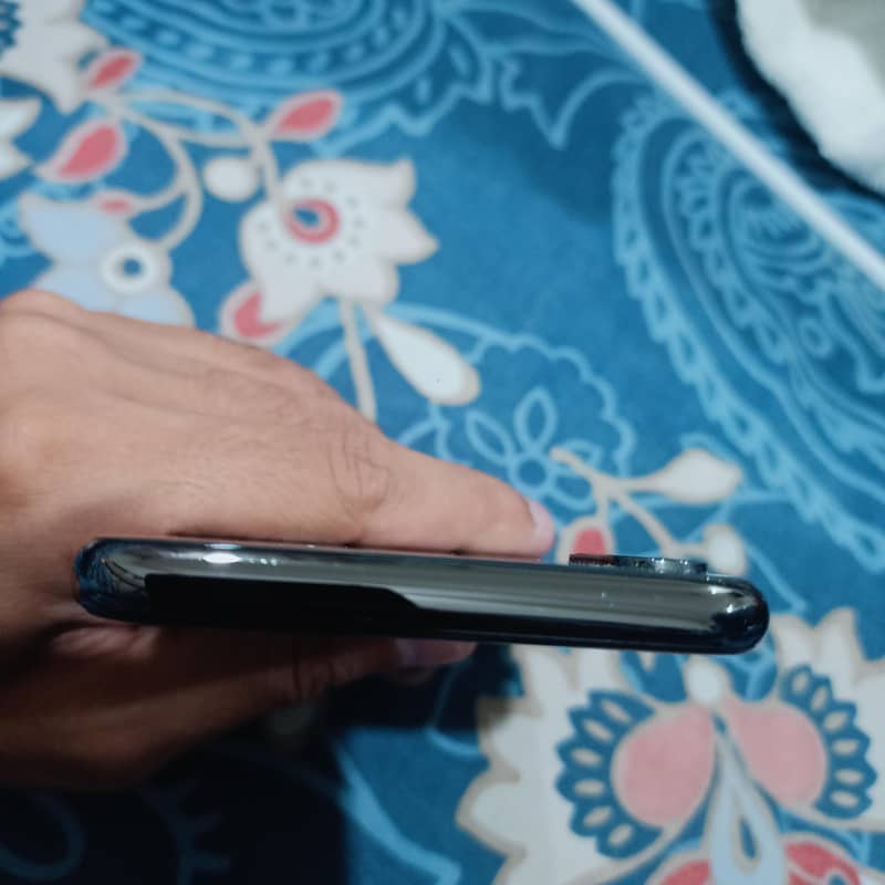 Apple iPhone X 3