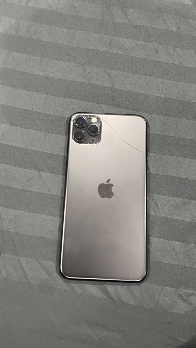 Apple iPhone 11 Pro Max 7