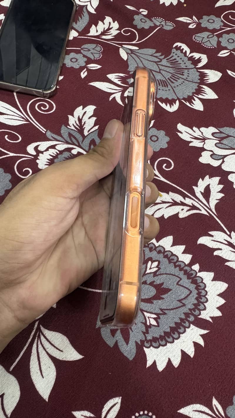 Apple iPhone 17 Pro Max 1