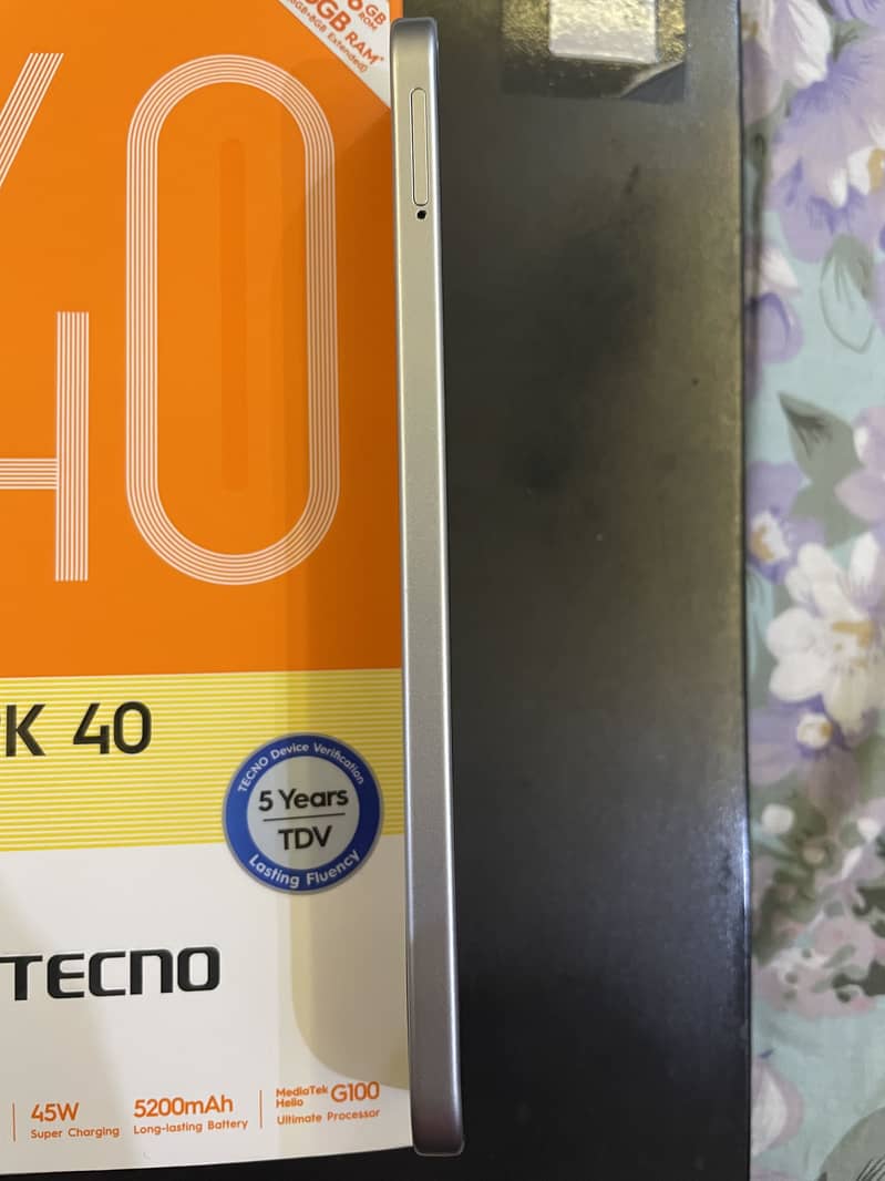 Tecno 40 Spark Pro 3