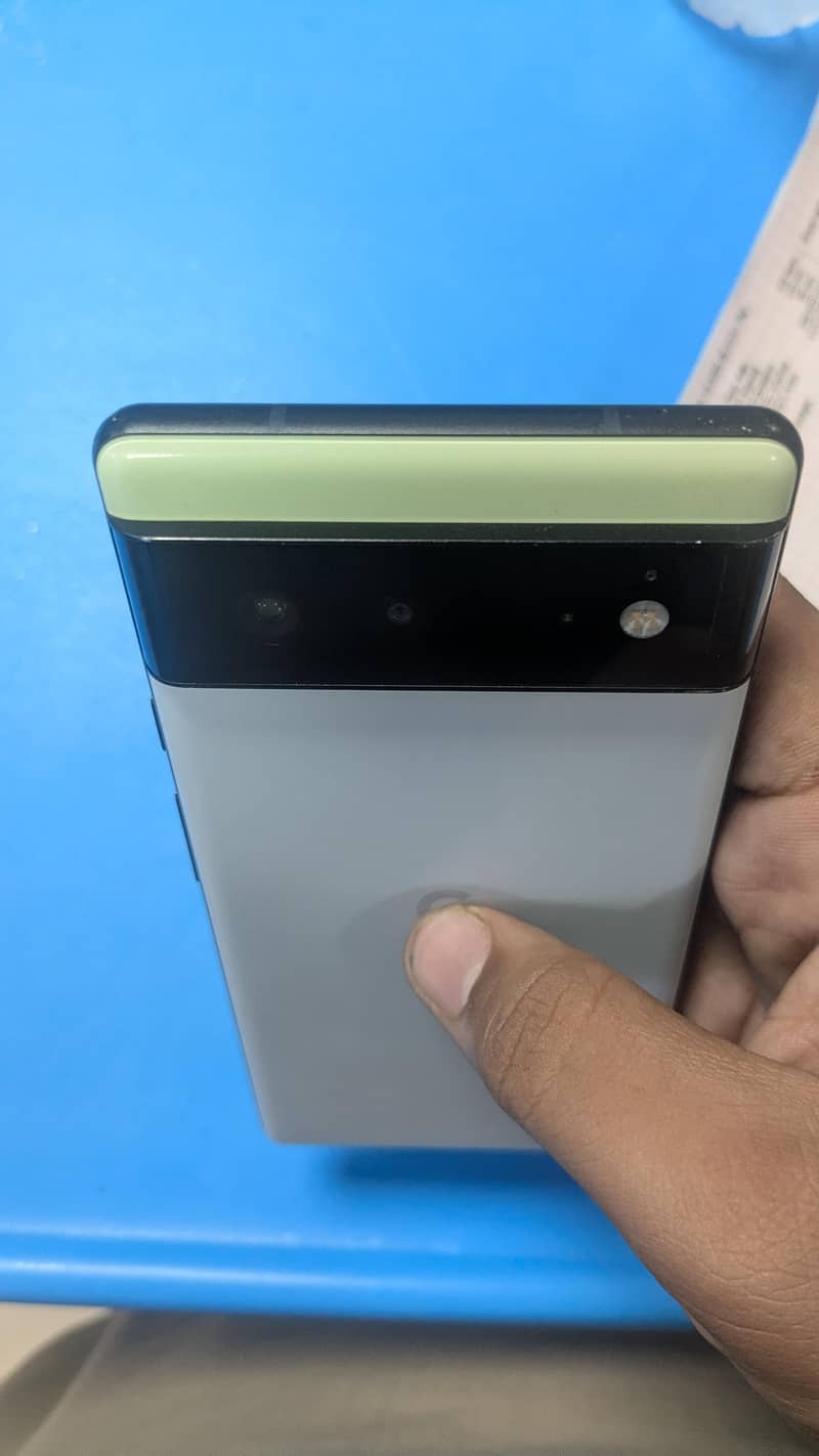 Google Pixel 6 3