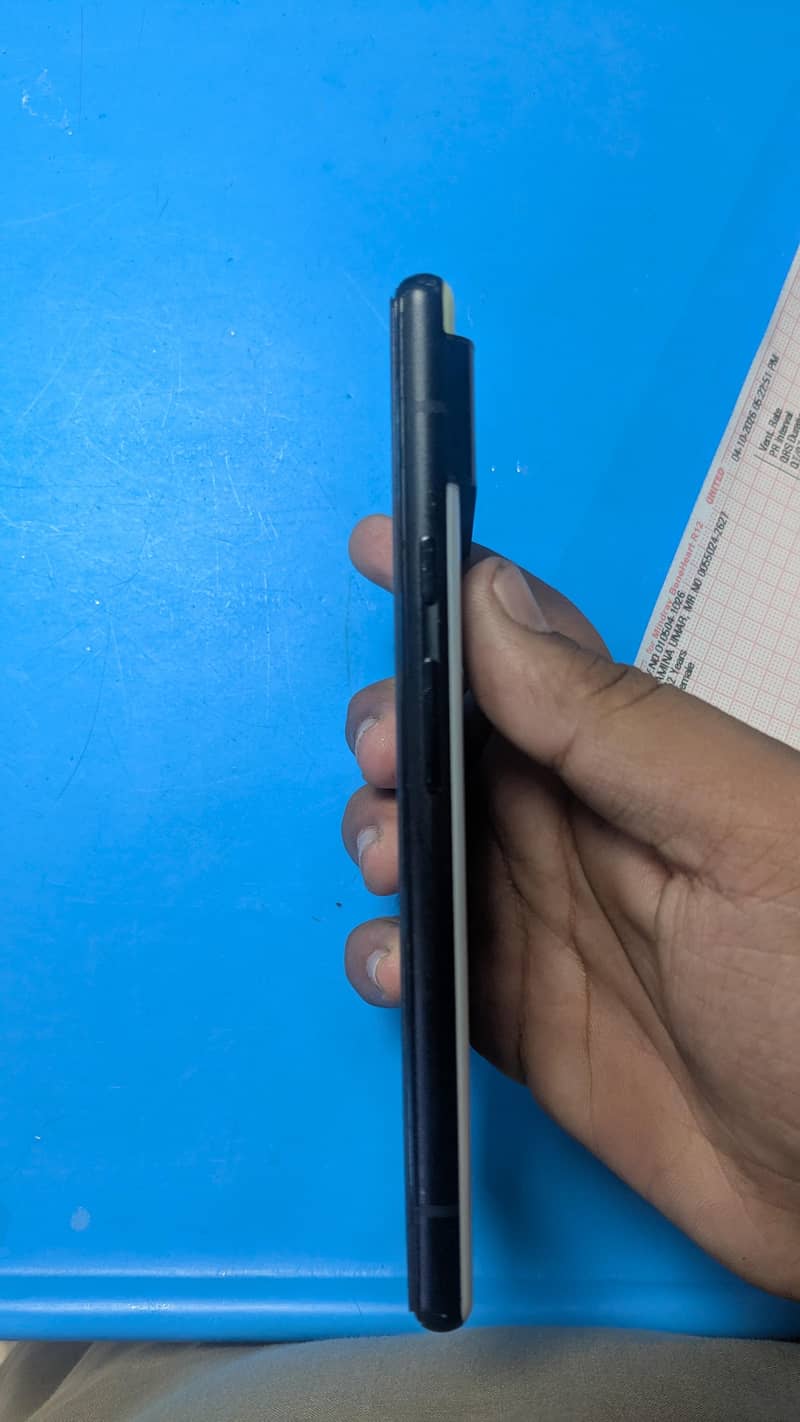 Google Pixel 6 4