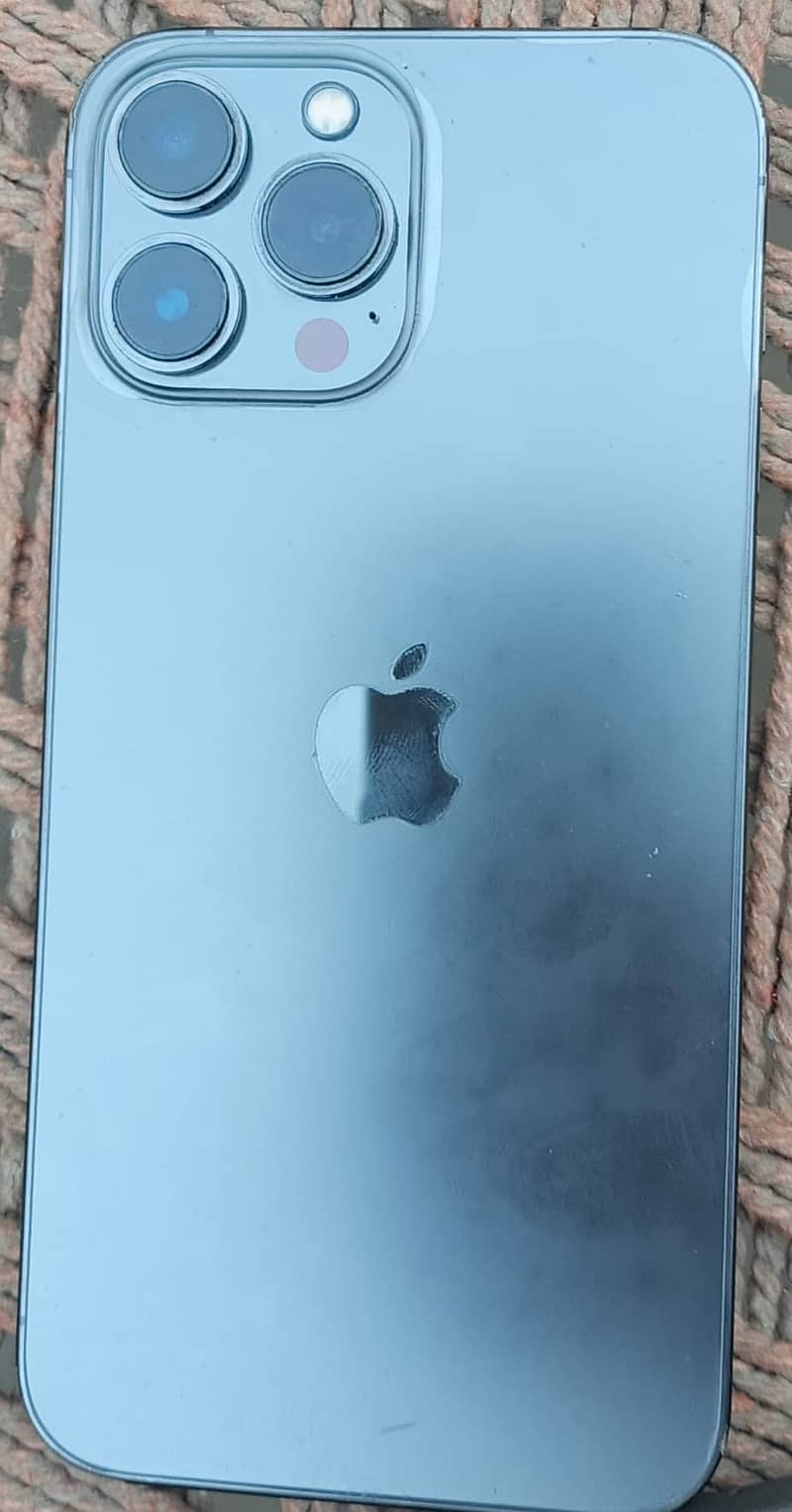 Apple iPhone 13 Pro Max 4