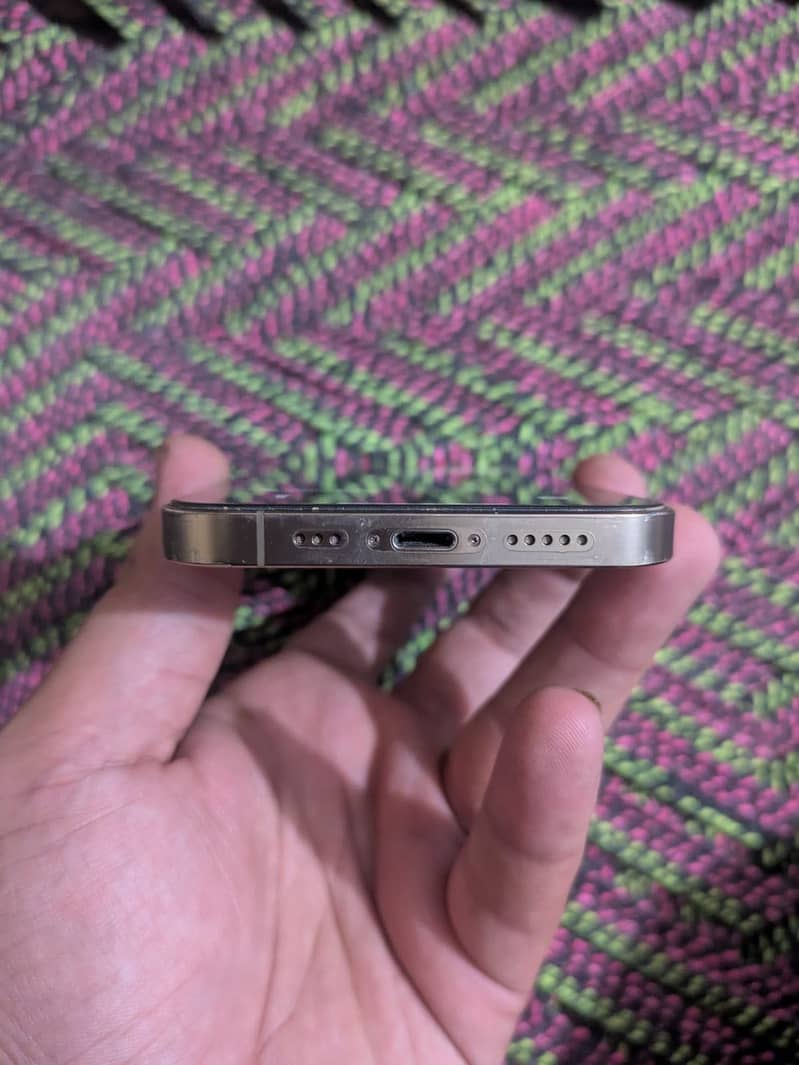 Apple iPhone 12 Pro 1
