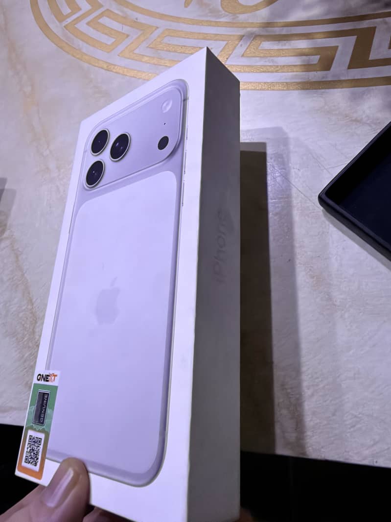Apple iPhone 17 Pro Max 0