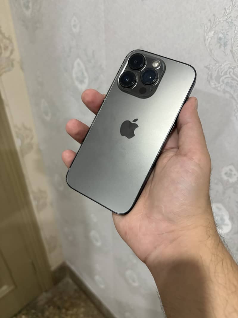 Apple iPhone 14 Pro 3
