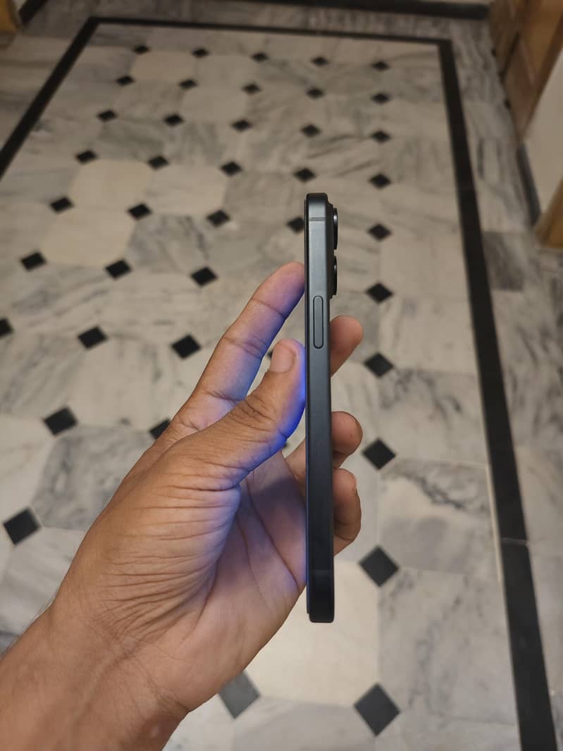 Apple iPhone 15 1