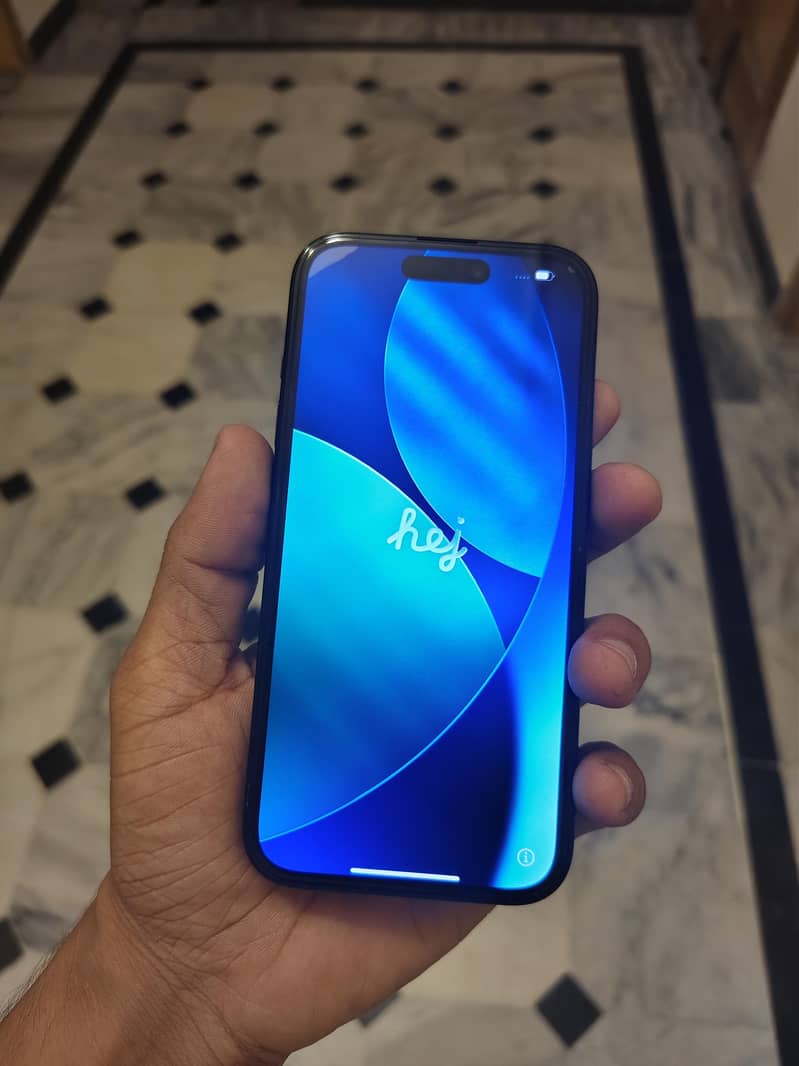 Apple iPhone 15 3