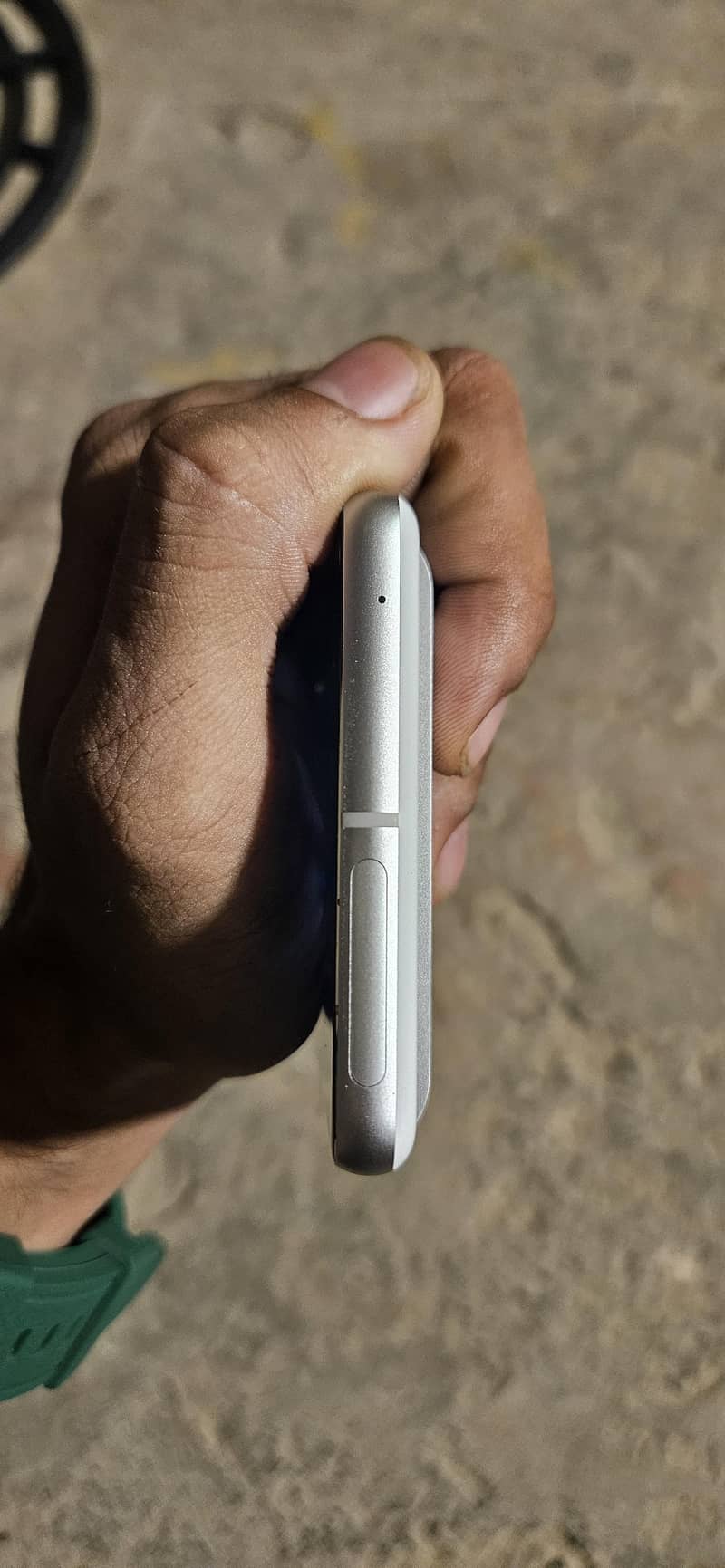 Google Pixel 7 4